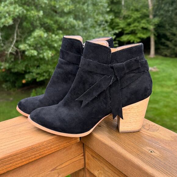 Free People x Faryl Robin size 8 Kelley Black Vegan Suede Wood Heel Booties - Picture 1 of 13
